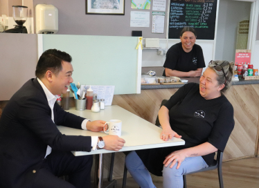 Local MP Alan Mak helps family celebrate first year running popular Up The Creek cafe on Hayling Island