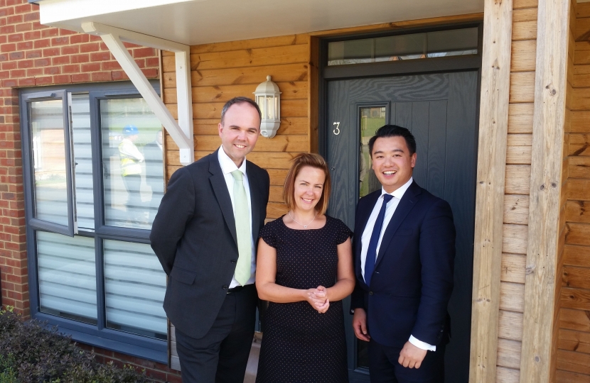 Alan Mak MP with Housing Minister Gavin Barwell MP and new Bedhampton resident Jodie Reddin