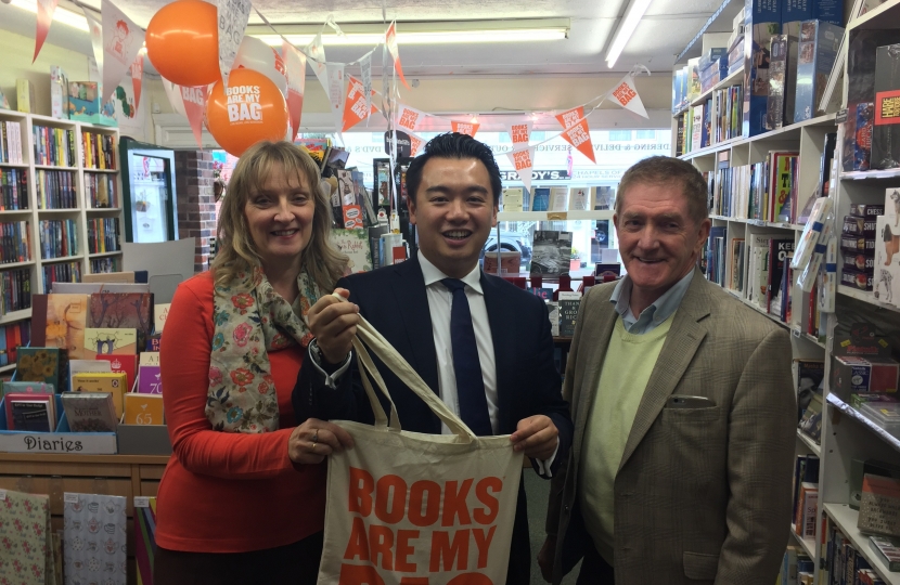Havant MP Alan Mak shows support for local independents on national Bookshop Day