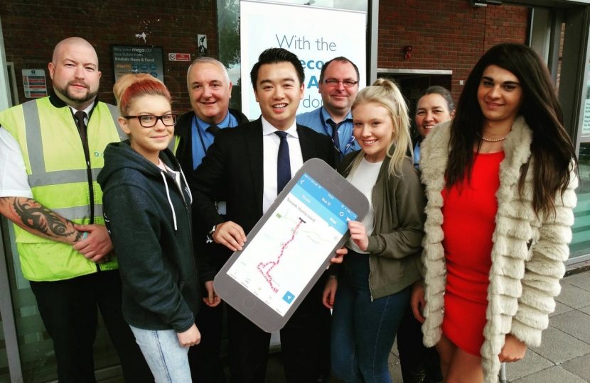 Photo caption: Alan Mak MP with local passengers and Stagecoach Staff launch the new app in Havant bus station