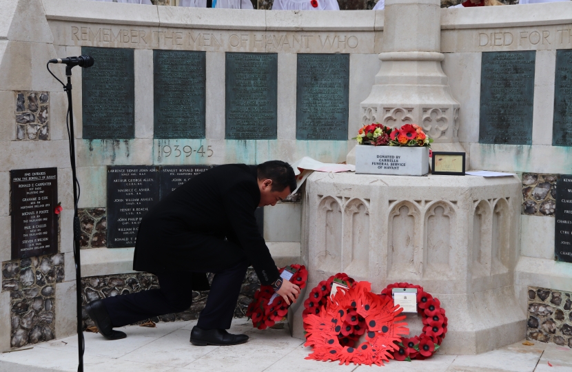 Local MP Alan Mak laid a wreath at the Remembrance Sunday service in Havant Town Centre 