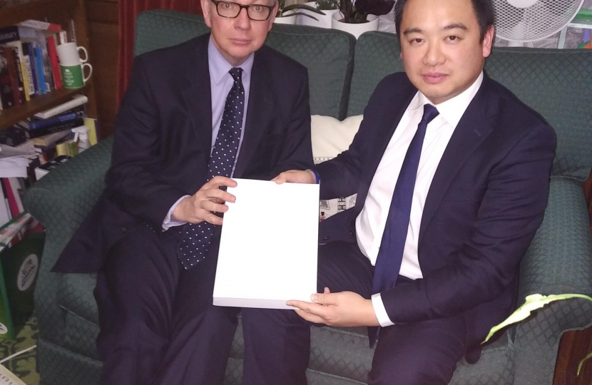 Alan Mak MP meets Housing Secretary Michael Gove