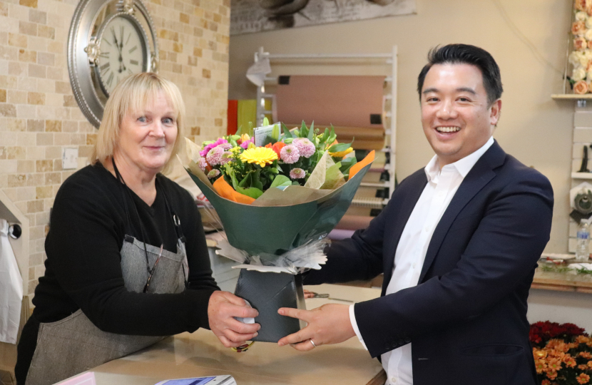 Local MP Alan Mak calls on residents to support local small businesses on Small Business Saturday