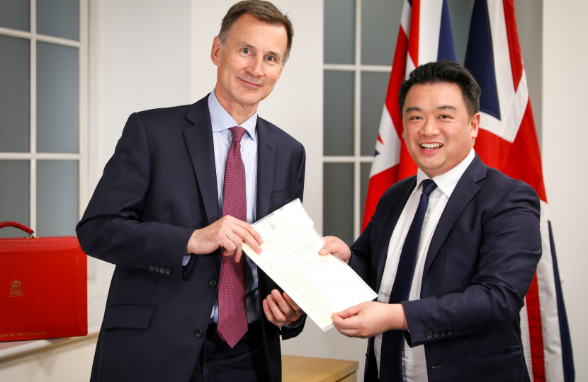 Photo: Alan met Chancellor Jeremy Hunt MP to discuss the Spring Budget 2023
