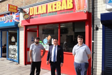 Alan Mak met owner Aziz Mendil and his son Azad Mendil of Dilan Kebab.