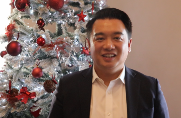 Local MP Alan Mak delivers Christmas Message to Havant Constituency residents in December 2023