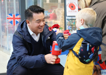 Local MP Alan Mak joins Royal British Legion volunteers in Havant and Hayling Island to raise funds for this year’s Poppy Appeal