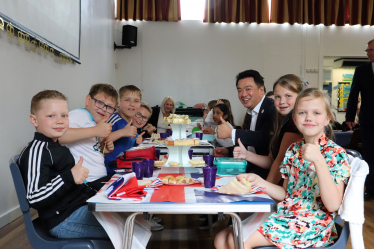 Local MP Alan Mak joined pupils at Purbrook Junior School for a Coronation Lunch [1]