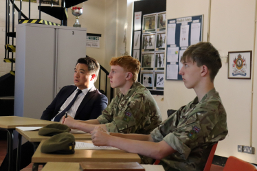 Alan Mak MP joins Cadets Watkins and Cashford for lessons in radiotelephony and the importance of using standard issue callsigns on operations
