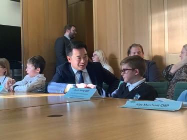 Local MP Alan Mak met local schoolboy Charlie Young in Parliament