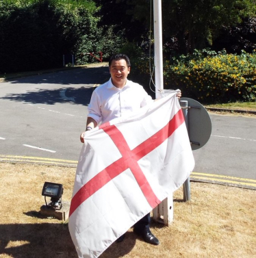 Local MP Alan Mak encourages residents to celebrate St. George’s Day by flying the flag